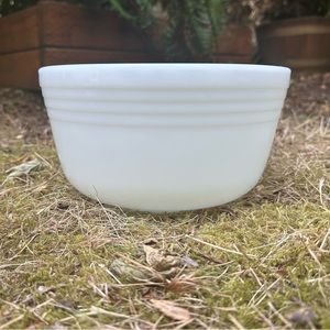 Vintage Pyrex Milk Glass Bowl for Hamilton Beach Mixer | Ribbed Exterior